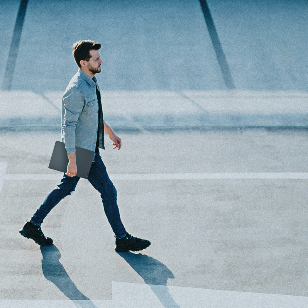 Die moderne Arbeitskultur braucht fähige Werkzeuge zur Zusammenarbeit. Lenovo bietet mit den ThinkPad und ThinkBook Business-Notebooks der für höchste Standards.